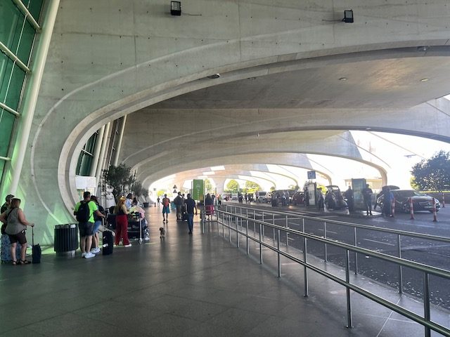 Vom Flughafen Porto zum Jakobsweg