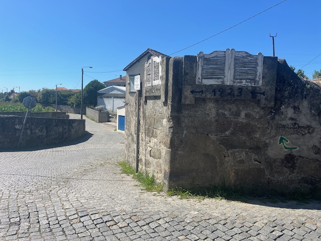 Vom Flughafen Porto zum Jakobsweg